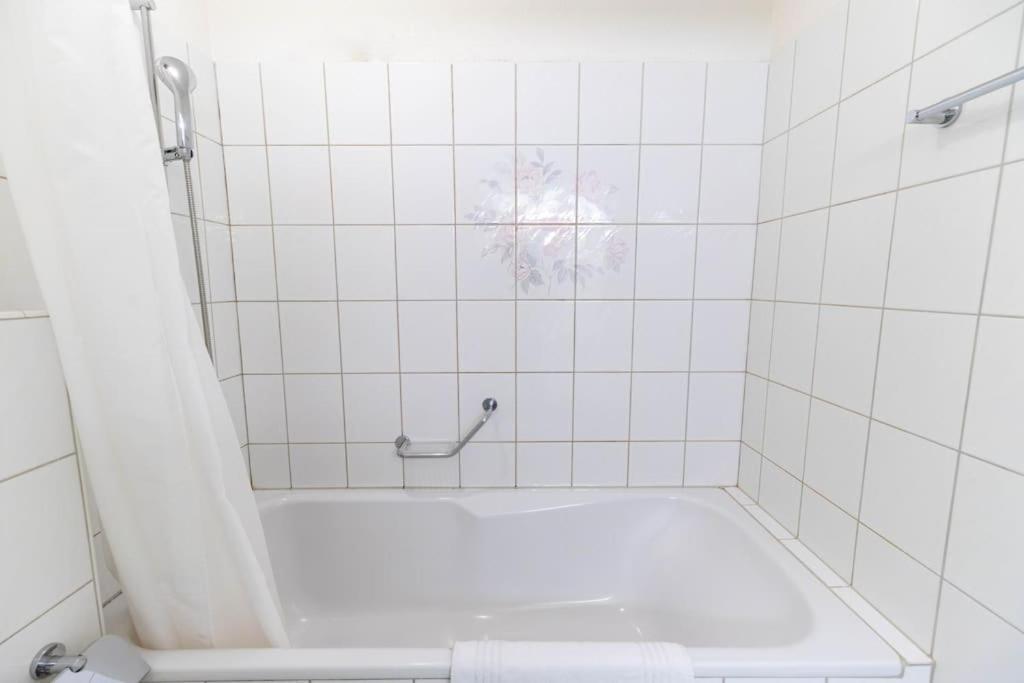 Executive 1 Bedroom Flat, City Center Цюрих Экстерьер фото