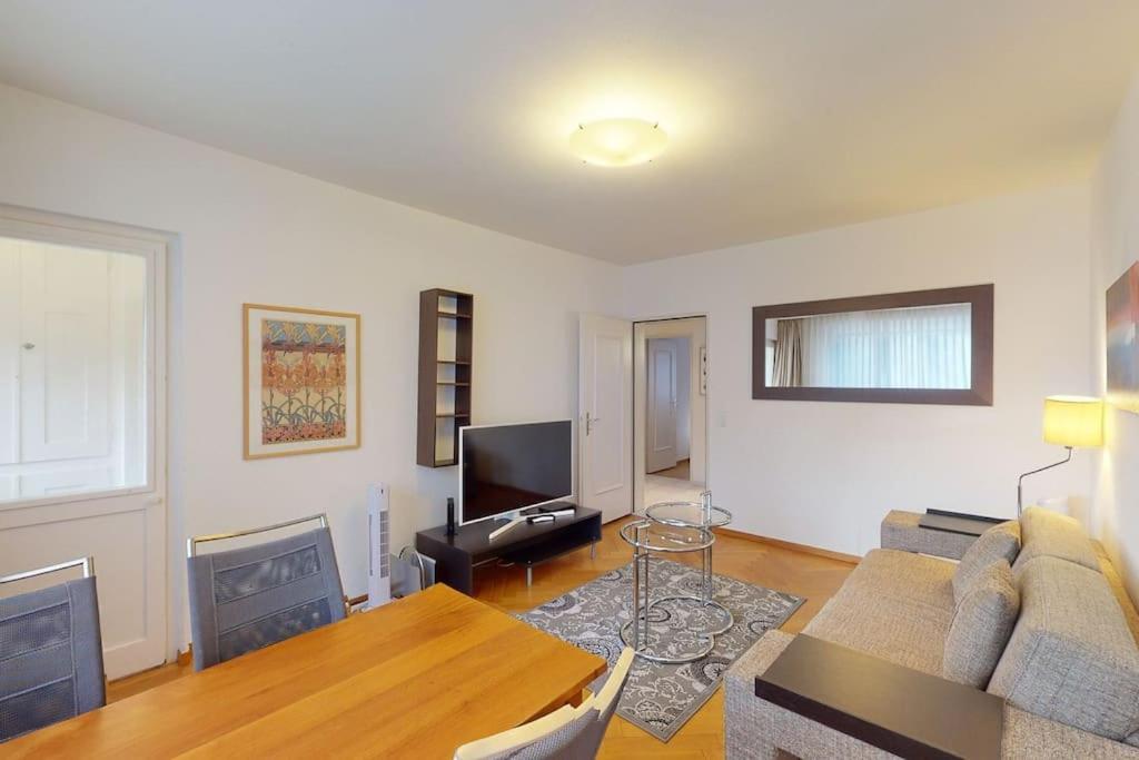 Executive 1 Bedroom Flat, City Center Цюрих Экстерьер фото